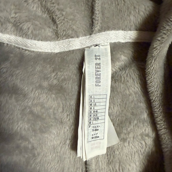 Forever 21 Soft & Cozy Gray and White Fleece PJ Koala Onesie - Picture 7 of 8